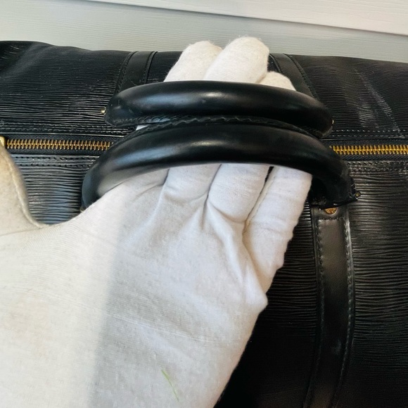 Louis Vuitton Black Epi Keepall 60 - Picture 3 of 12